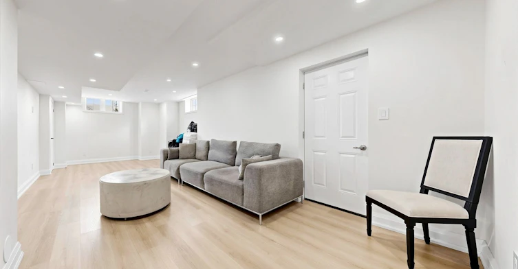 125 Burnhamthorpe Road E, Oakville, ON, L6H 3R4 - 39