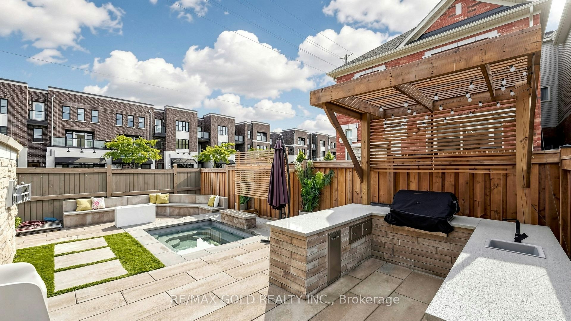 125 Burnhamthorpe Road E, Oakville, ON, L6H 3R4 - 47