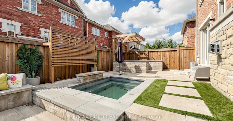 125 Burnhamthorpe Road E, Oakville, ON, L6H 3R4 - 48