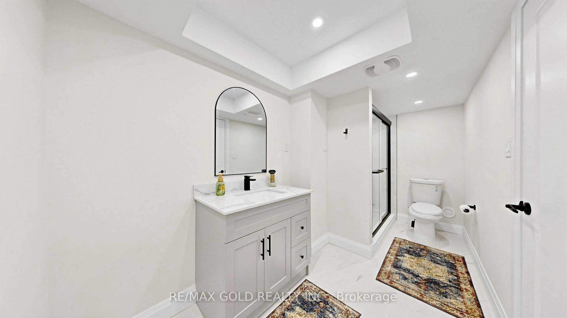 125 Burnhamthorpe Road E, Oakville, ON, L6H 3R4 - 44