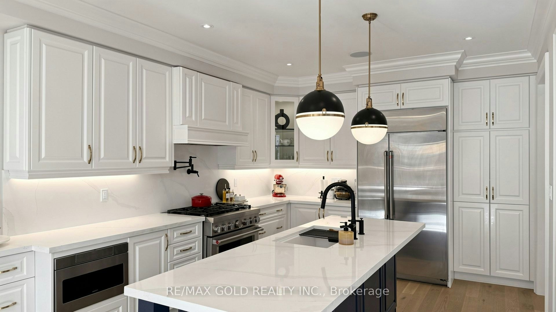 125 Burnhamthorpe Road E, Oakville, ON, L6H 3R4 - 11