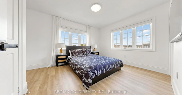 125 Burnhamthorpe Road E, Oakville, ON, L6H 3R4 - 33
