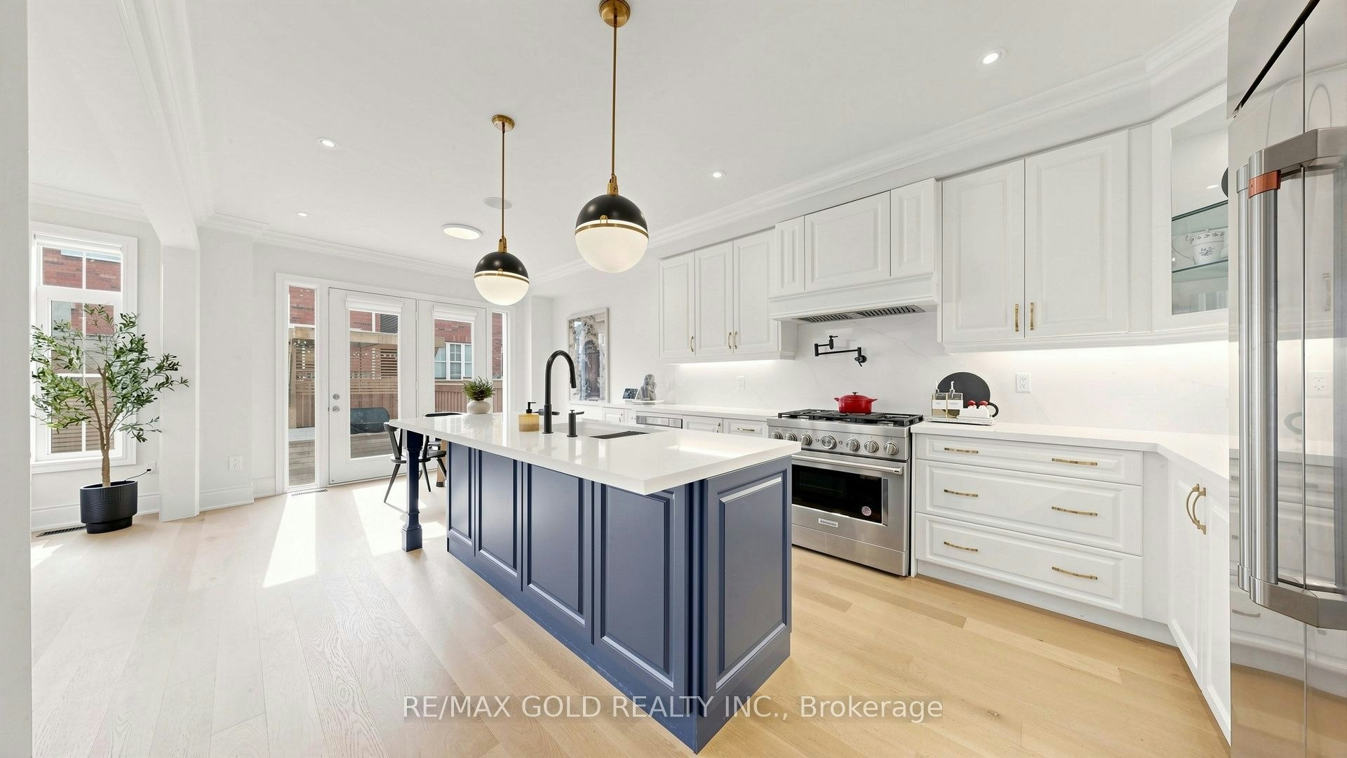 125 Burnhamthorpe Road E, Oakville, ON, L6H 3R4 - 7