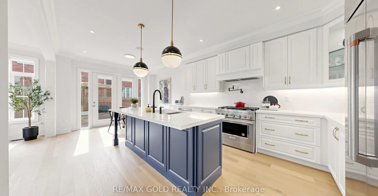 125 Burnhamthorpe Road E, Oakville, ON, L6H 3R4 - 7