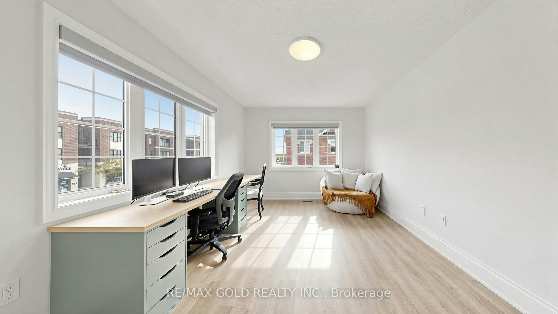125 Burnhamthorpe Road E, Oakville, ON, L6H 3R4 - 37
