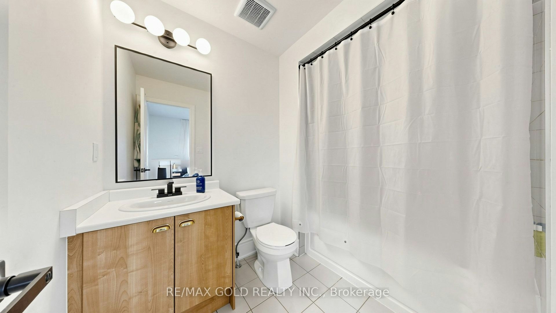 125 Burnhamthorpe Road E, Oakville, ON, L6H 3R4 - 38