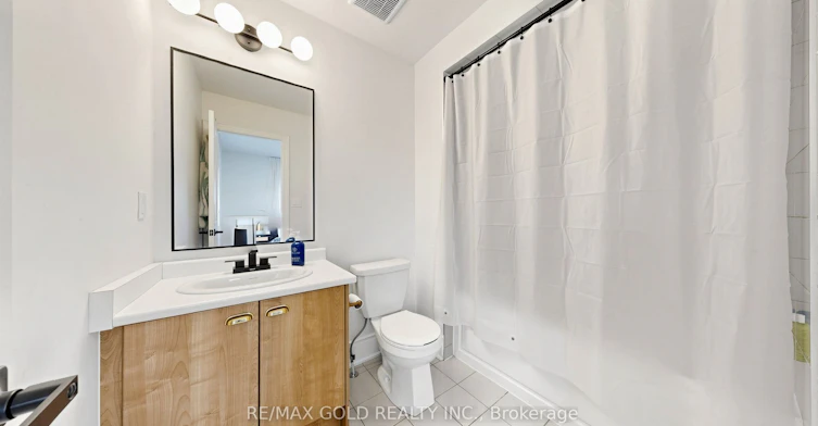 125 Burnhamthorpe Road E, Oakville, ON, L6H 3R4 - 38