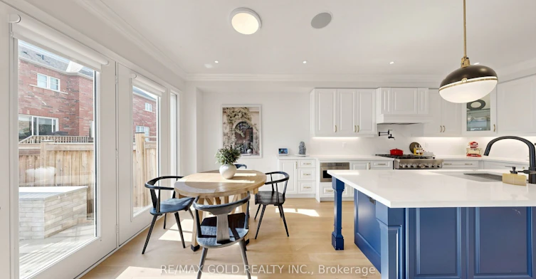 125 Burnhamthorpe Road E, Oakville, ON, L6H 3R4 - 9