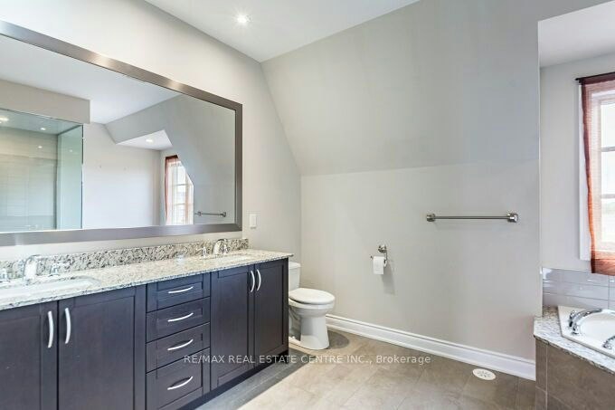 2034 Queensborough Gate, Mississauga, ON, L5M 0X9 - 41