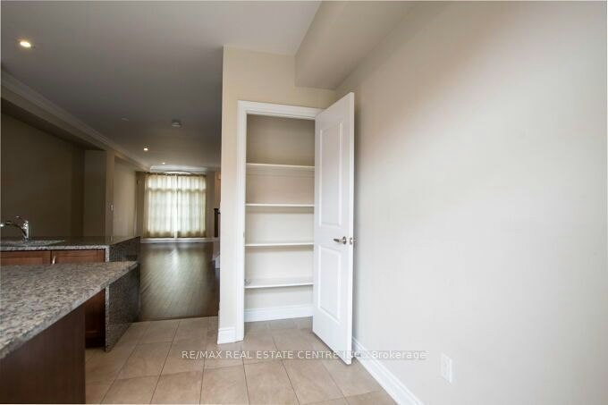 2034 Queensborough Gate, Mississauga, ON, L5M 0X9 - 28