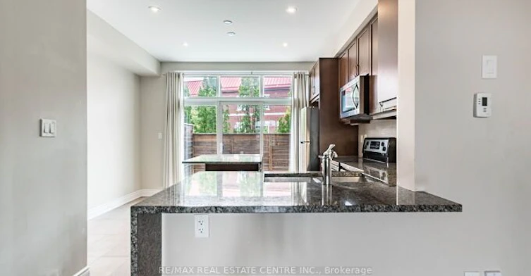 2034 Queensborough Gate, Mississauga, ON, L5M 0X9 - 17