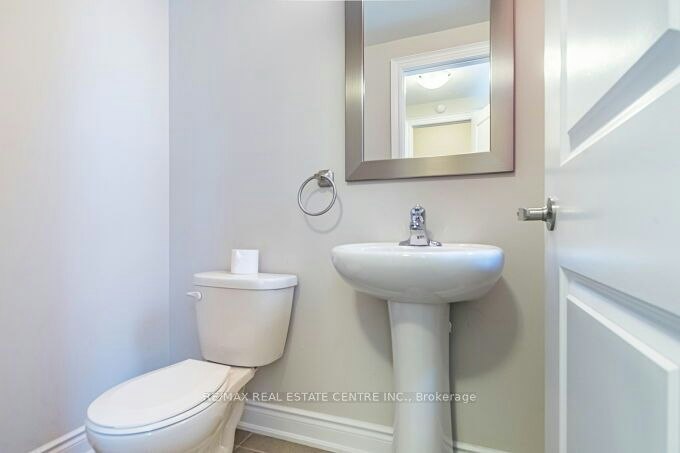 2034 Queensborough Gate, Mississauga, ON, L5M 0X9 - 10