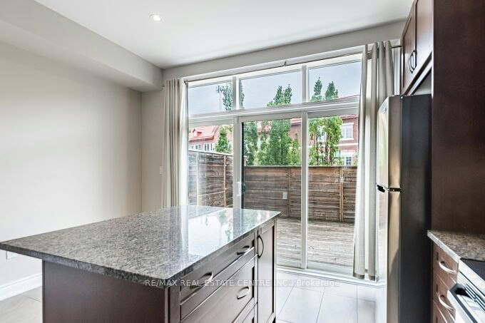 2034 Queensborough Gate, Mississauga, ON, L5M 0X9 - 24