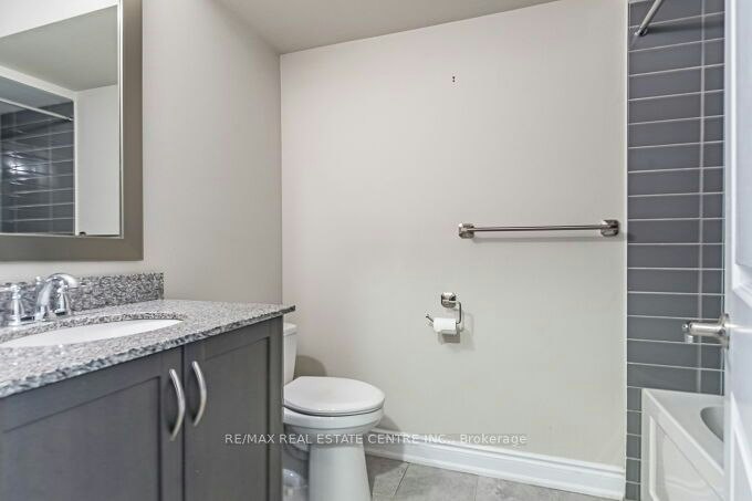 2034 Queensborough Gate, Mississauga, ON, L5M 0X9 - 35