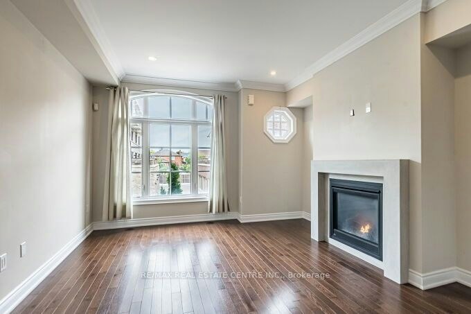 2034 Queensborough Gate, Mississauga, ON, L5M 0X9 - 13