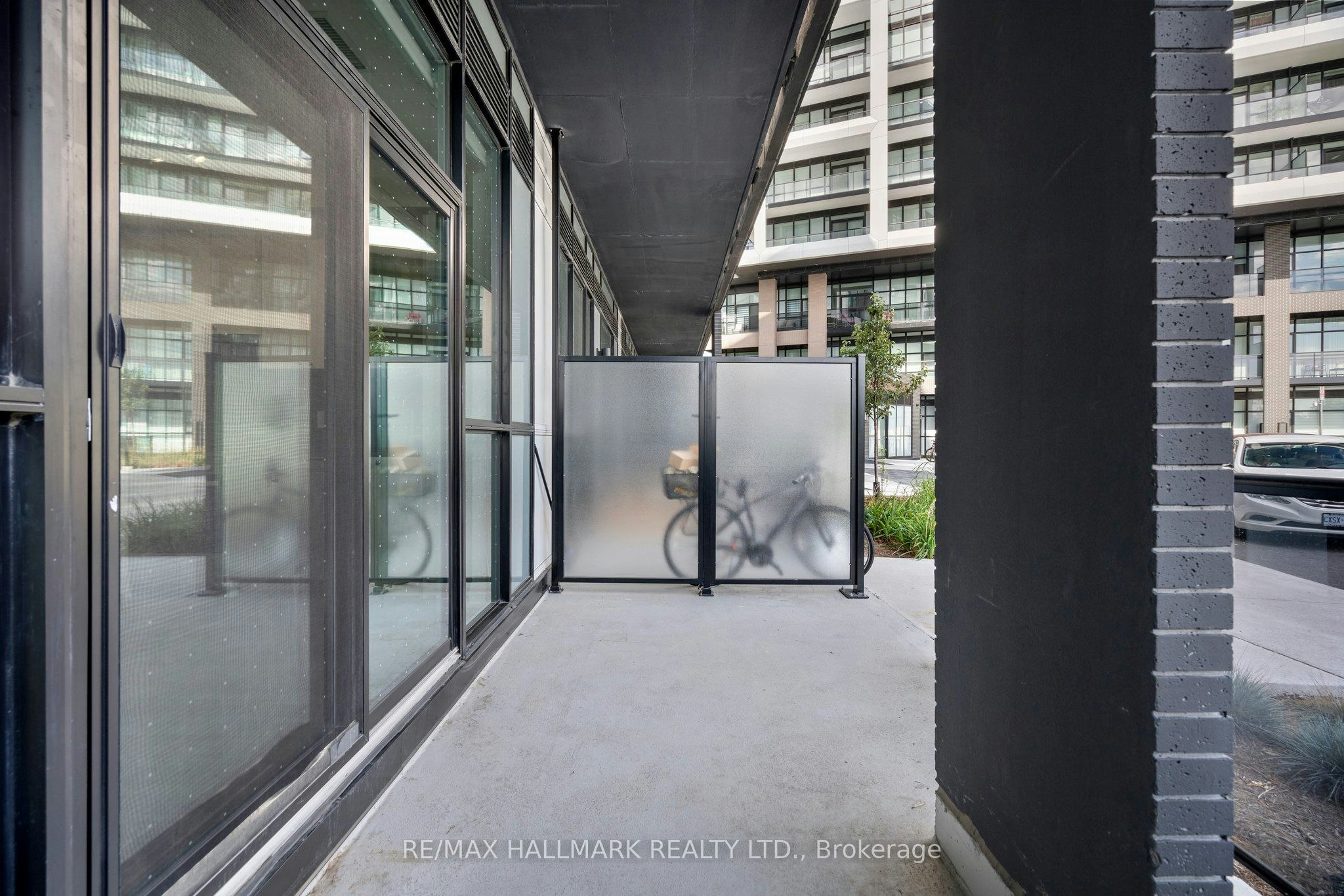 118-50 George Butchart Drive, Toronto, ON, M3K 0C9 - 24