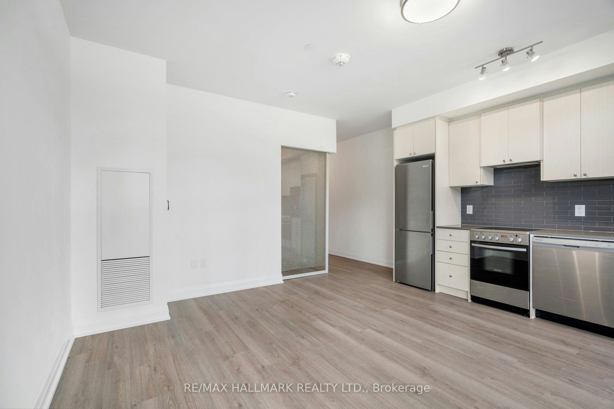 118-50 George Butchart Drive, Toronto, ON, M3K 0C9 - 12
