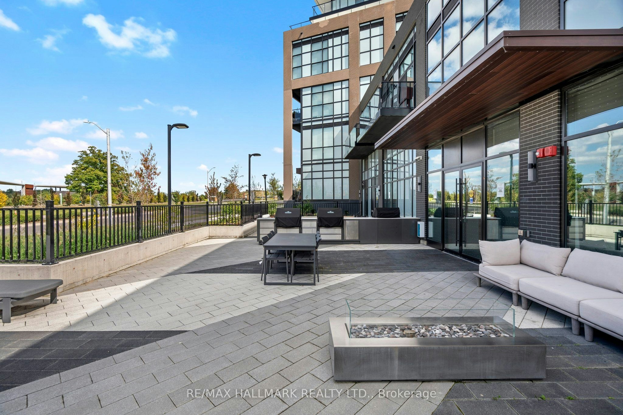 118-50 George Butchart Drive, Toronto, ON, M3K 0C9 - 27