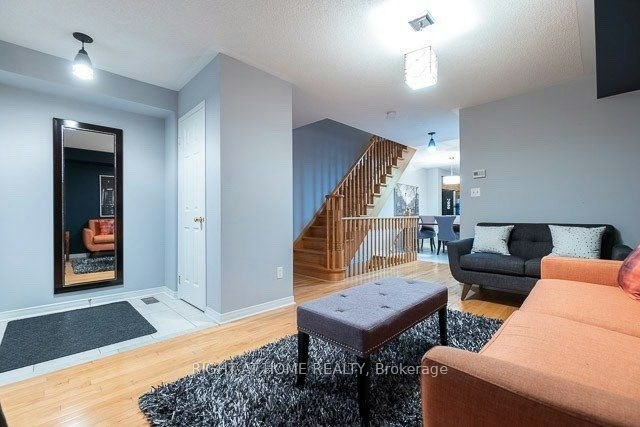 94 Jim Baird Mews, Toronto, ON, M3L 0C4 - 4
