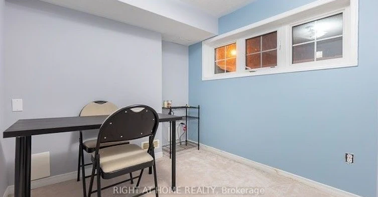 94 Jim Baird Mews, Toronto, ON, M3L 0C4 - 18