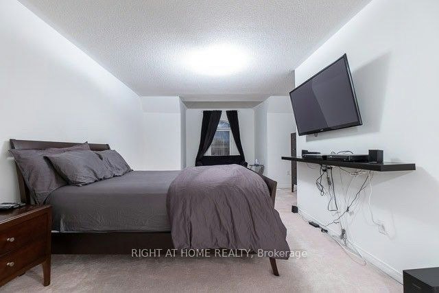 94 Jim Baird Mews, Toronto, ON, M3L 0C4 - 16