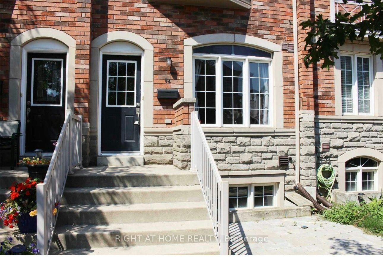 94 Jim Baird Mews, Toronto, ON, M3L 0C4