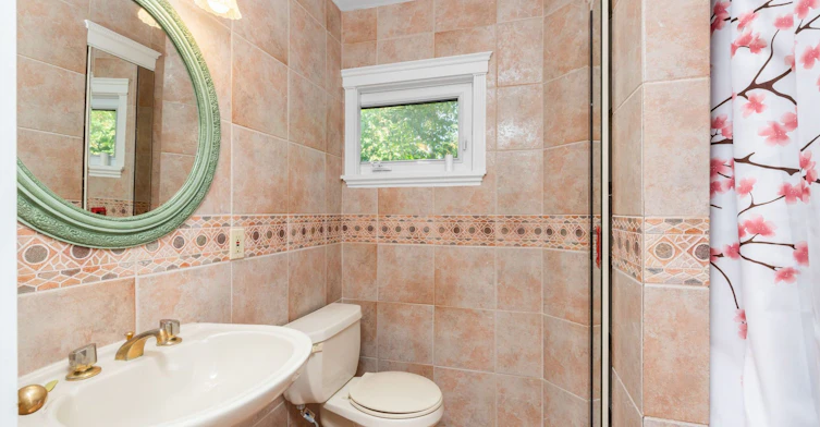 2 Leita Court, Toronto, ON, M9A 4W2 - 19