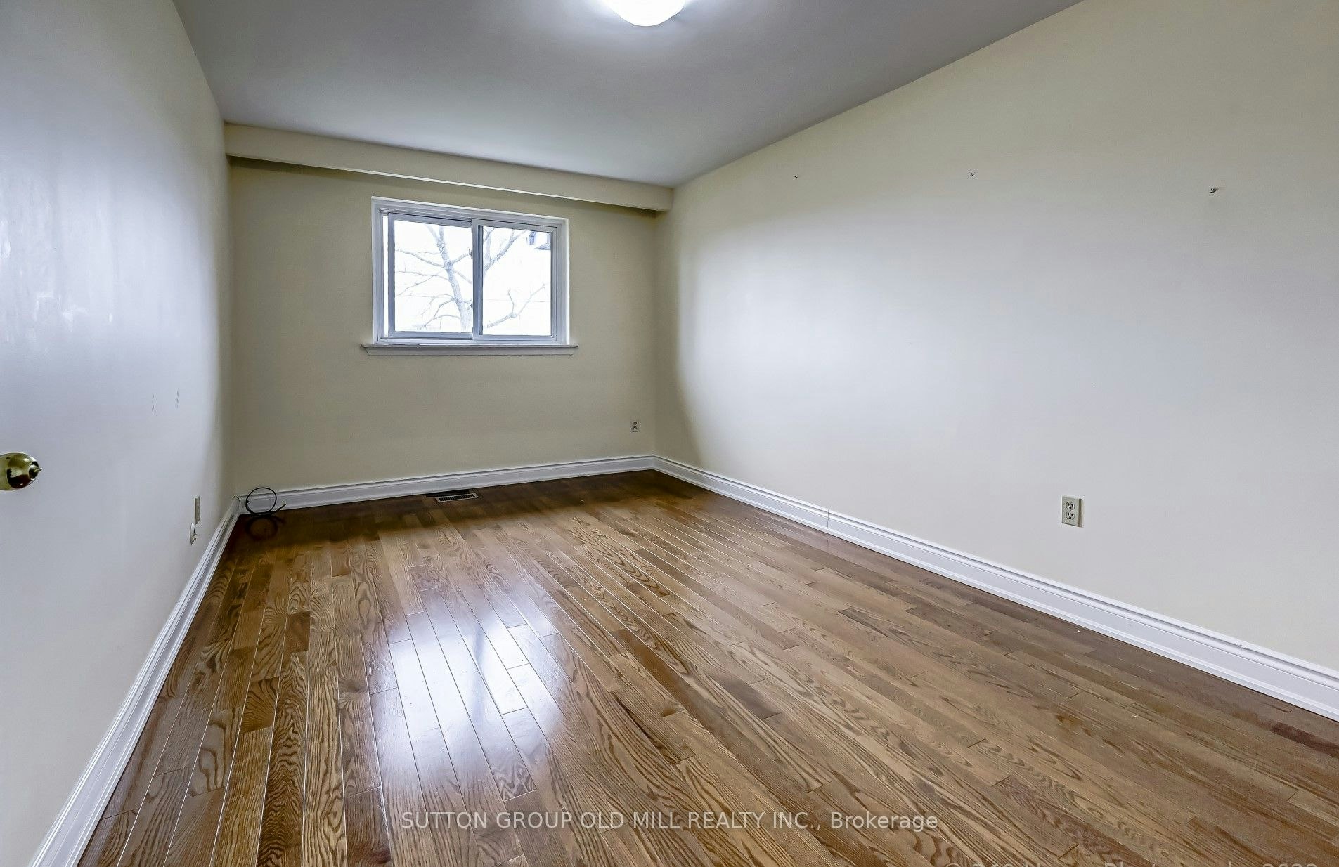 2 Leita Court, Toronto, ON, M9A 4W2 - 13