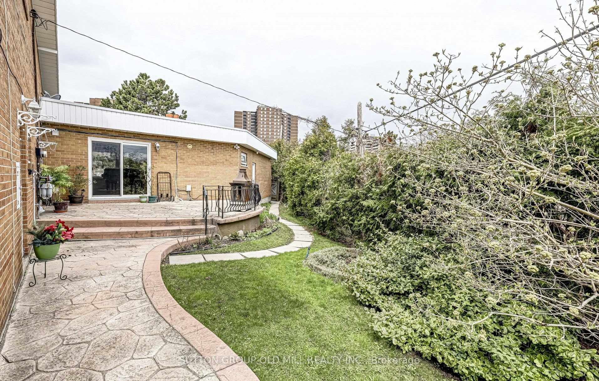 2 Leita Court, Toronto, ON, M9A 4W2 - 22