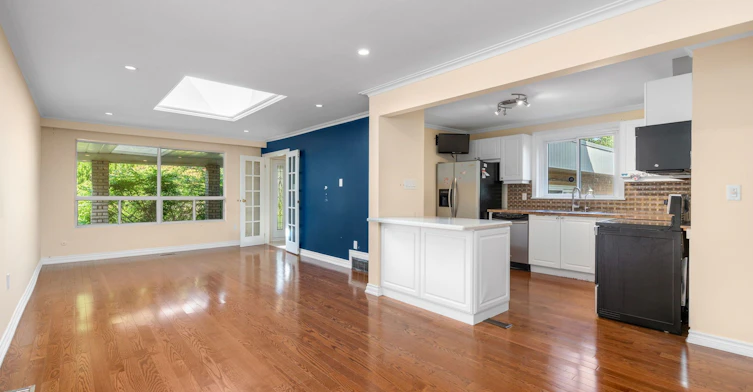 2 Leita Court, Toronto, ON, M9A 4W2 - 7
