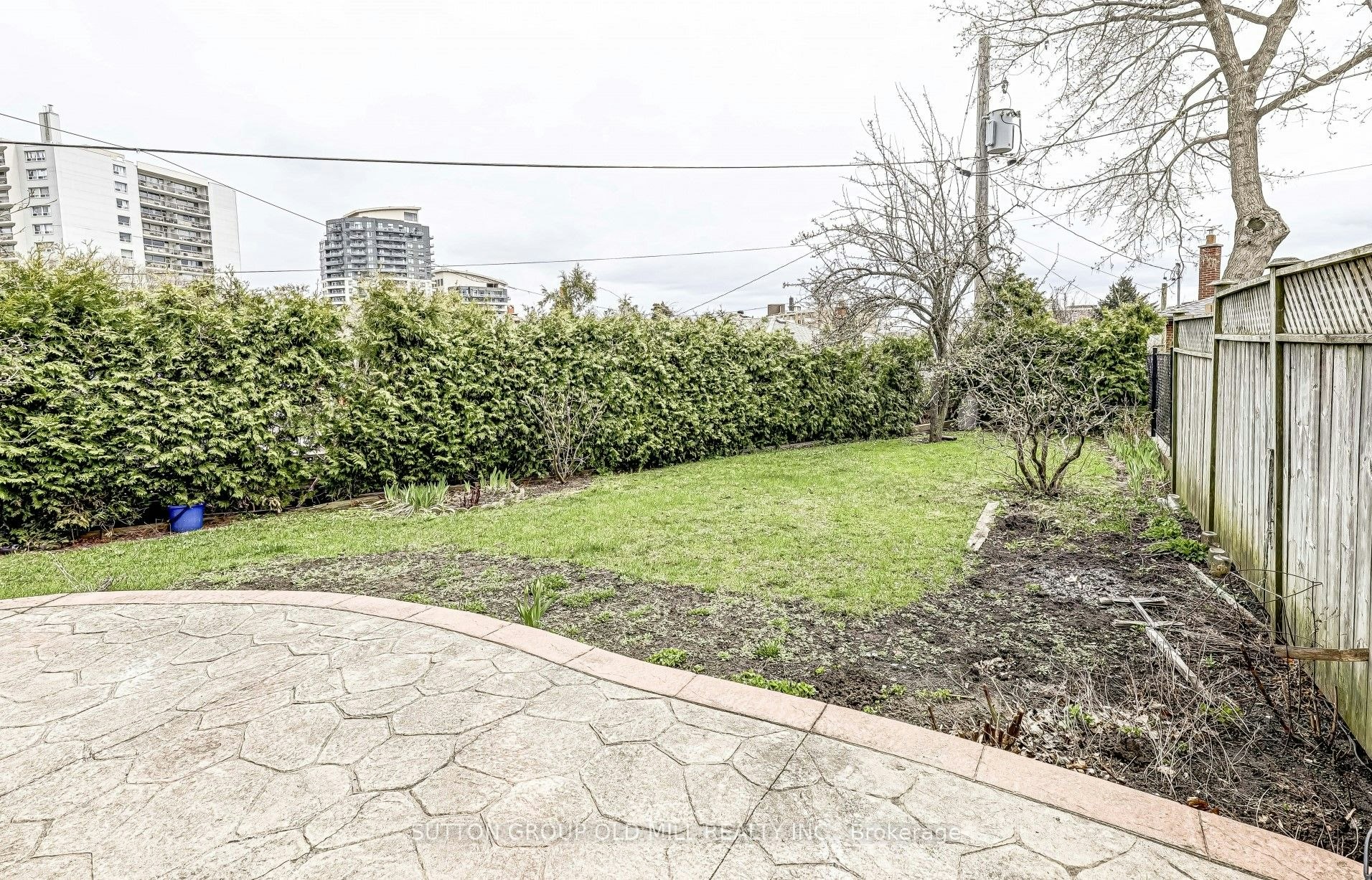 2 Leita Court, Toronto, ON, M9A 4W2 - 24