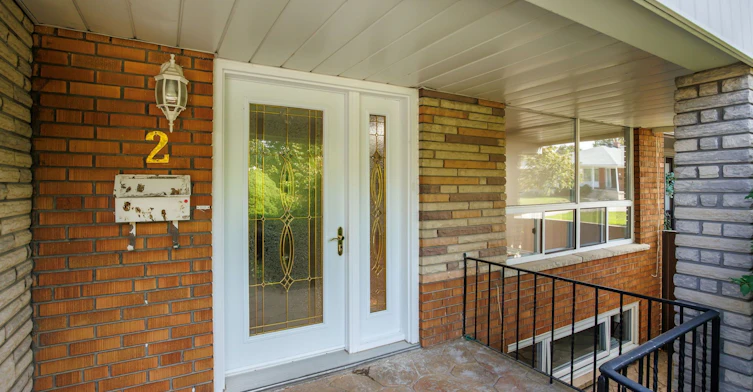 2 Leita Court, Toronto, ON, M9A 4W2 - 2