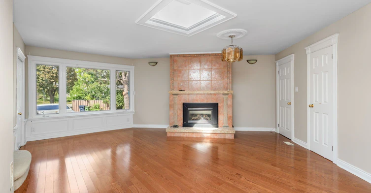 2 Leita Court, Toronto, ON, M9A 4W2 - 18