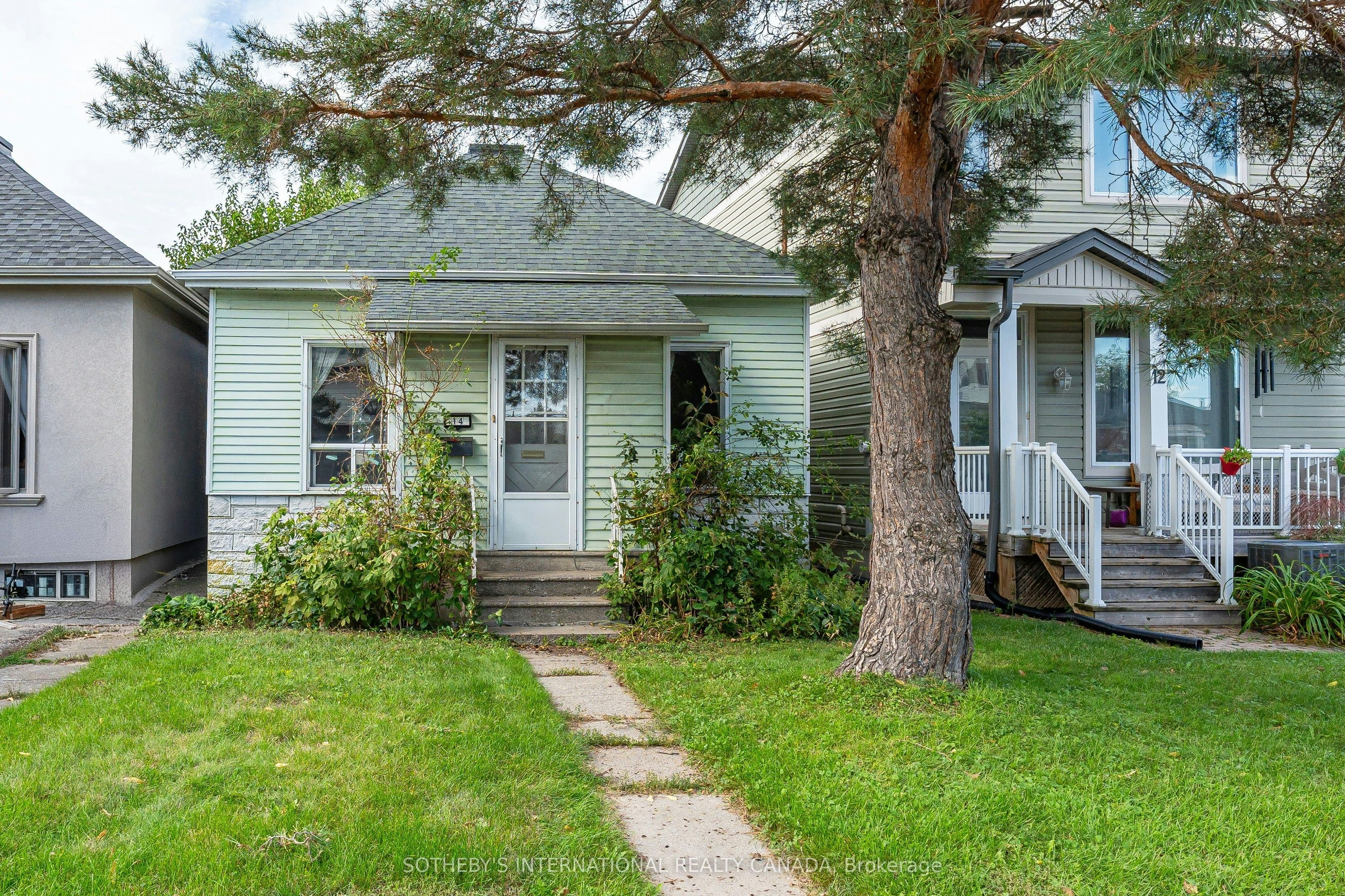 14 Marshall Boulevard, Toronto, ON, M6N 2R7