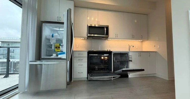 411-38 Annie Craig Drive, Toronto, ON, M8V 0G9 - 7