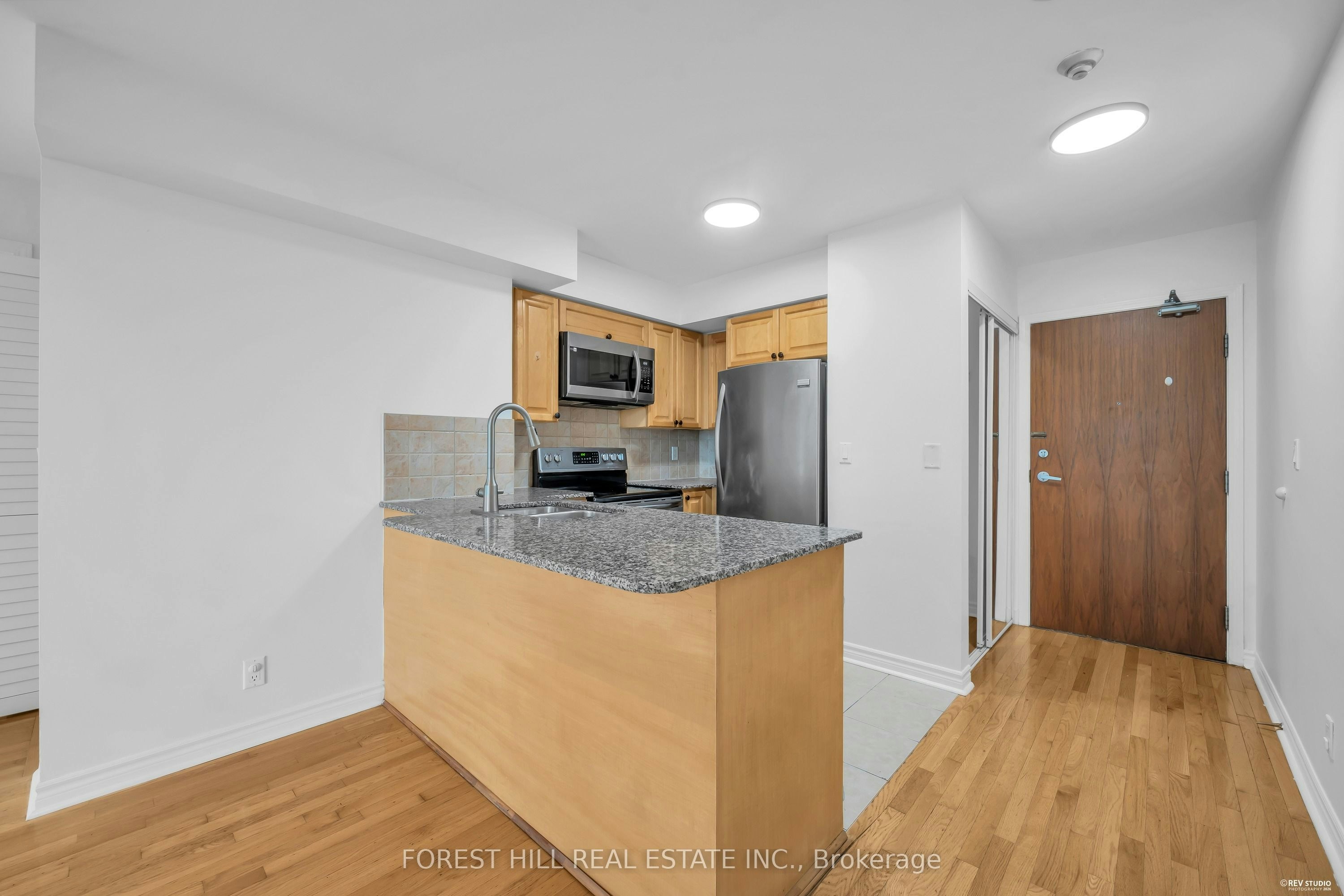 705-33 Elm Drive W, Mississauga, ON, L5B 4L2 - 9