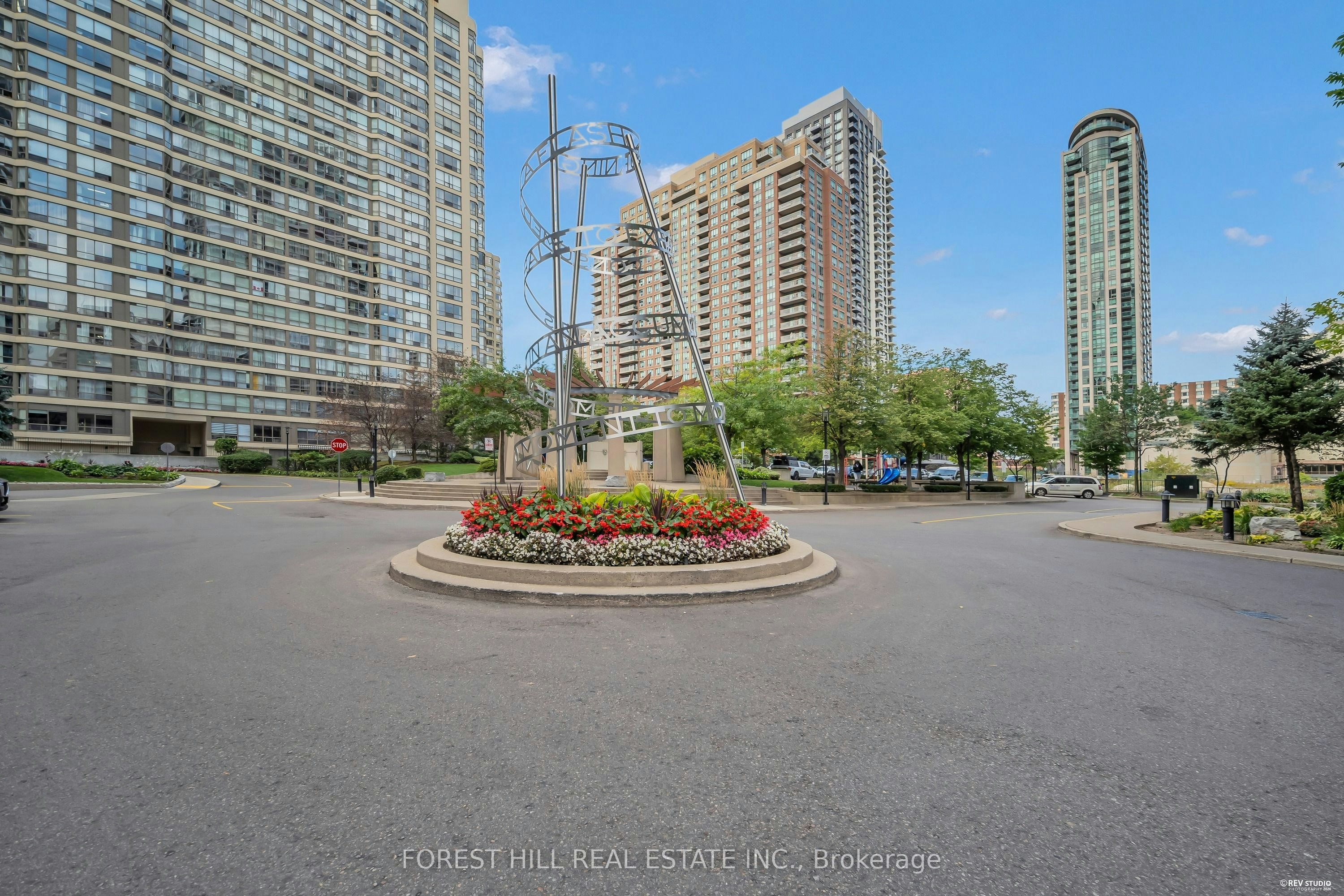 705-33 Elm Drive W, Mississauga, ON, L5B 4L2 - 34