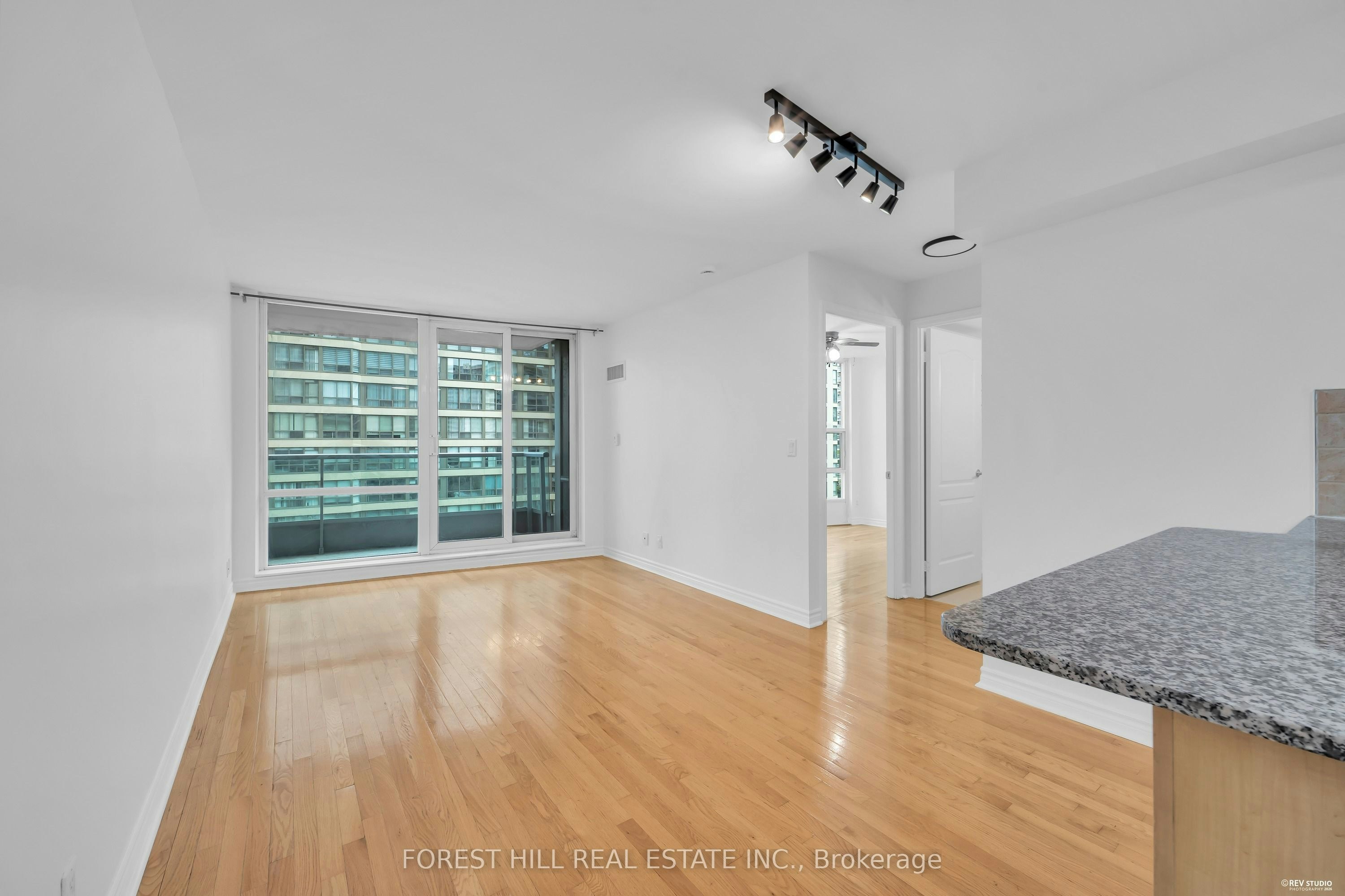 705-33 Elm Drive W, Mississauga, ON, L5B 4L2 - 15