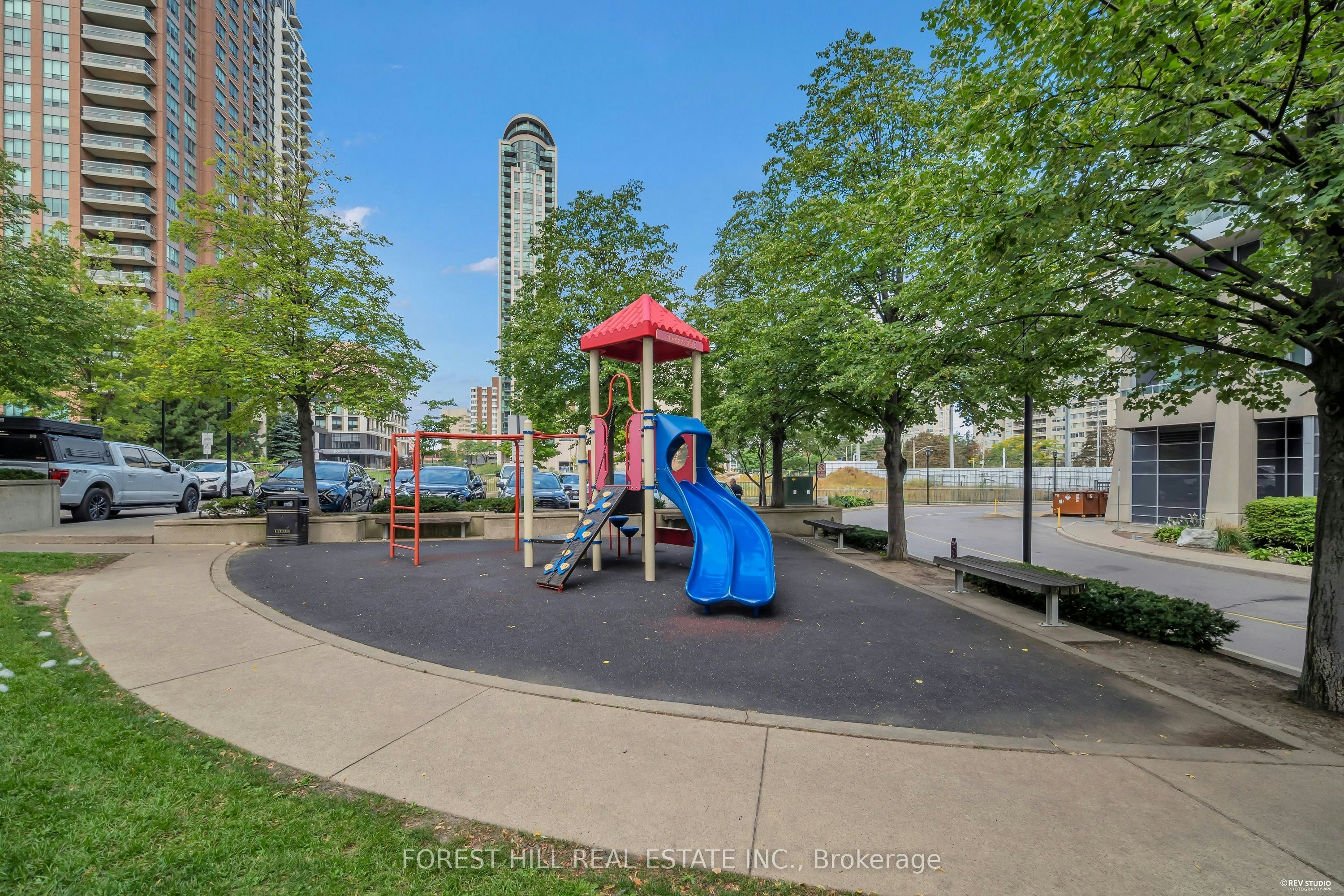 705-33 Elm Drive W, Mississauga, ON, L5B 4L2 - 35