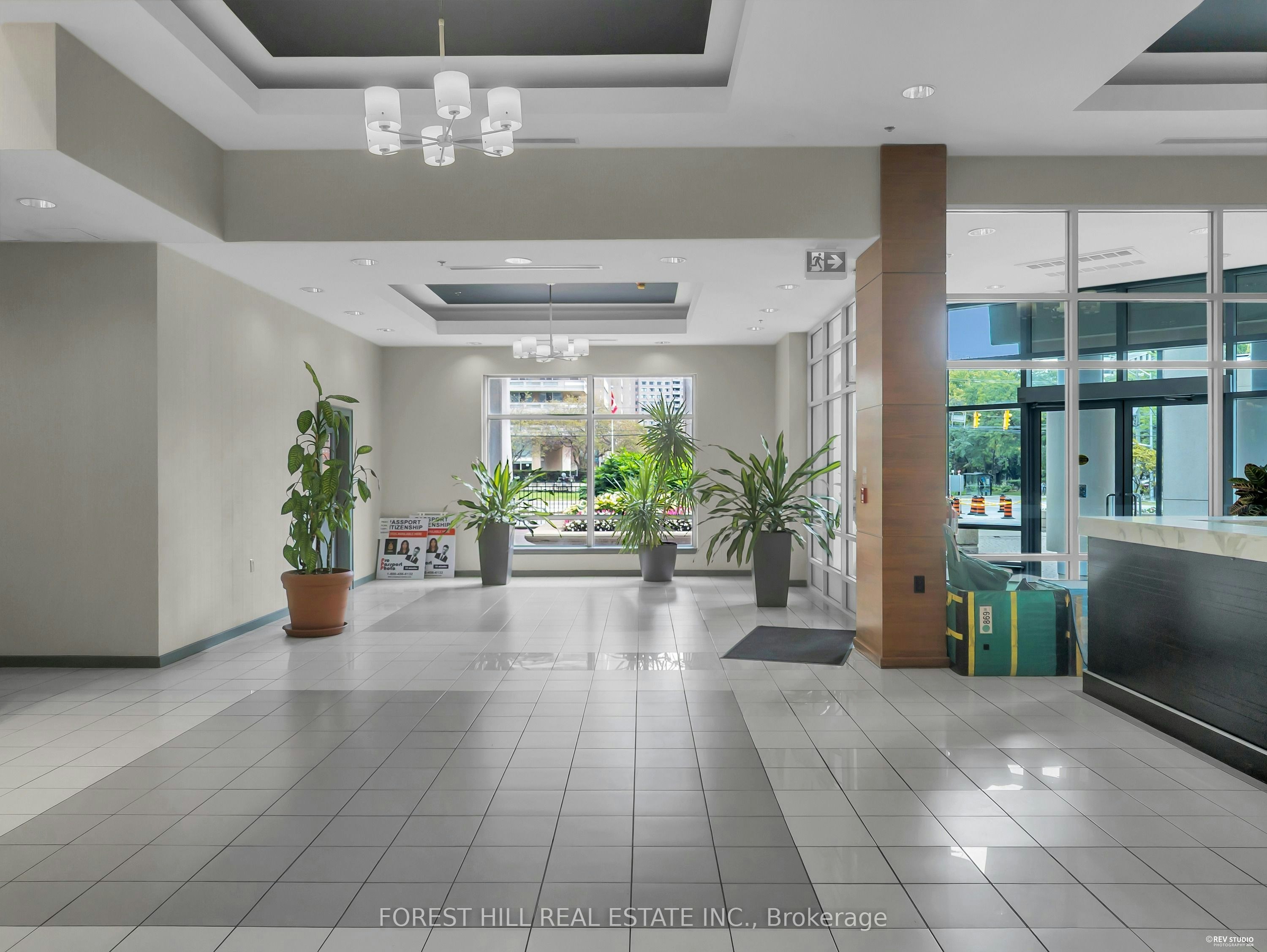 705-33 Elm Drive W, Mississauga, ON, L5B 4L2 - 5
