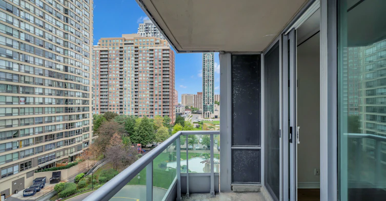 705-33 Elm Drive W, Mississauga, ON, L5B 4L2 - 30