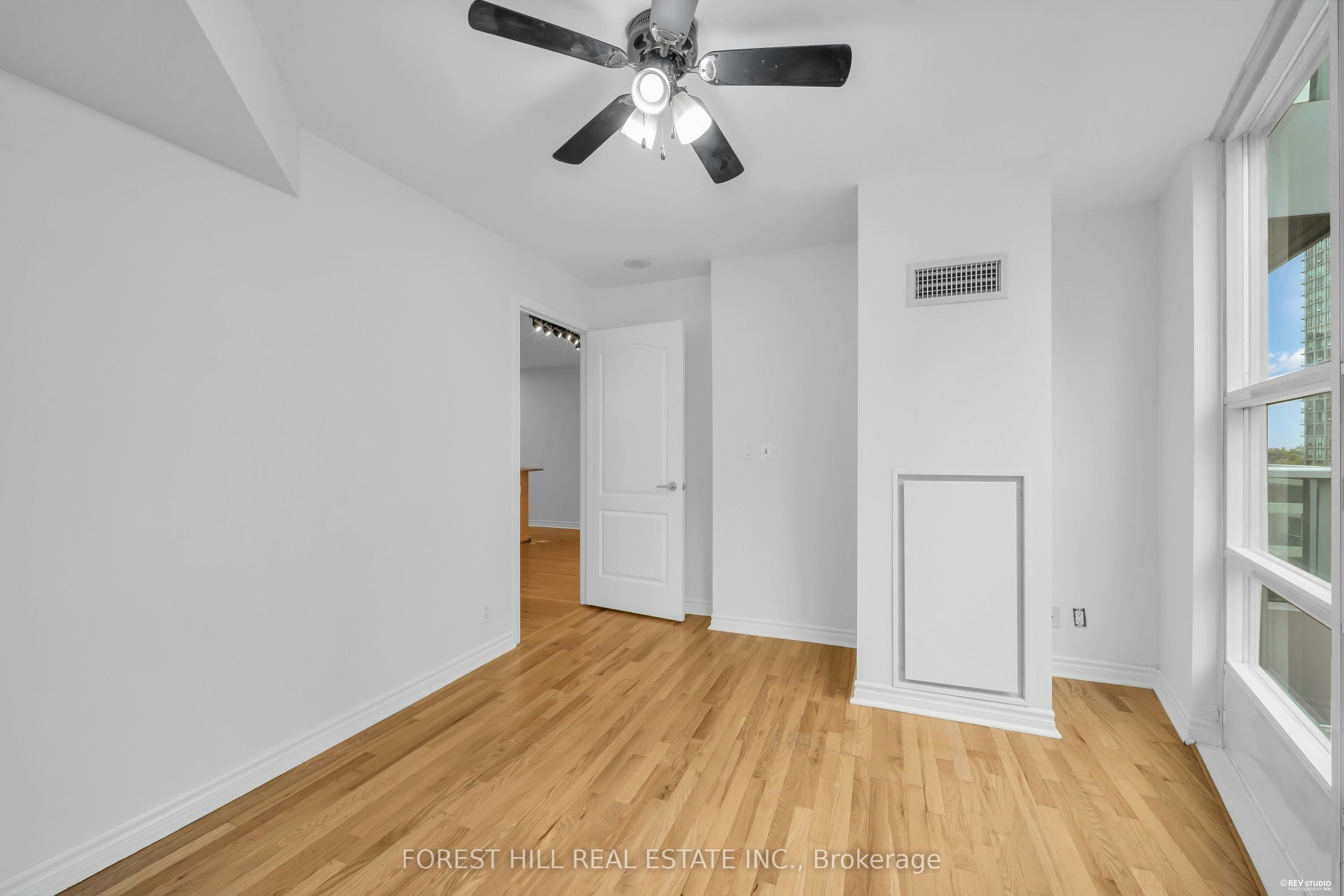 705-33 Elm Drive W, Mississauga, ON, L5B 4L2 - 26