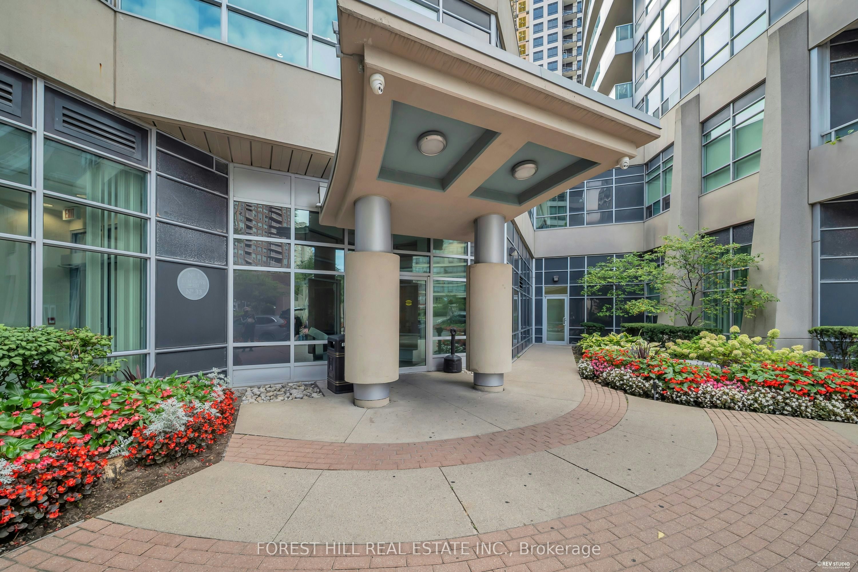 705-33 Elm Drive W, Mississauga, ON, L5B 4L2 - 3