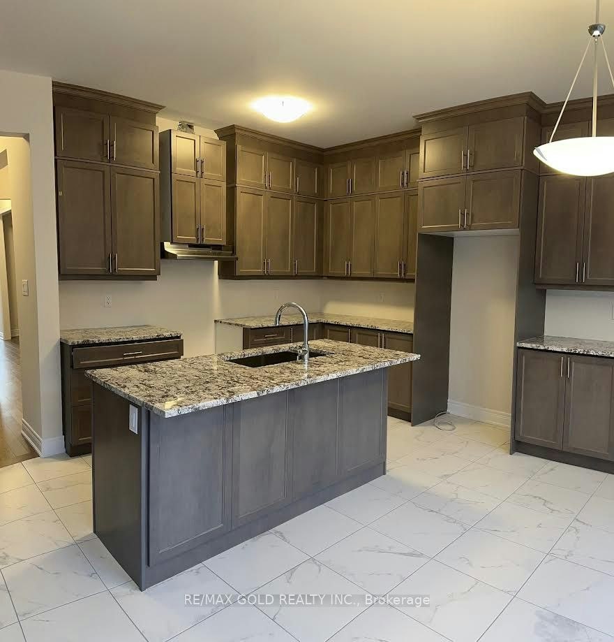 4 Michener Drive, Brampton, ON, L6R 0B8 - 3