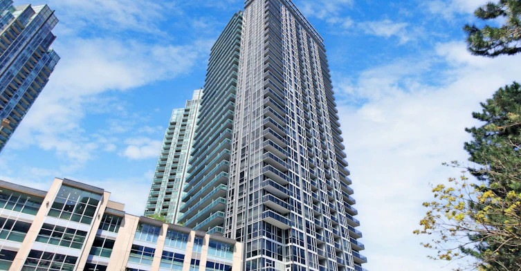 1013-223 Webb Drive, Mississauga, ON, L5B 4P2 - 2