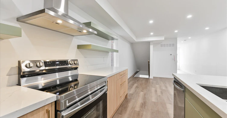 1-21 Lappin Avenue, Toronto, ON, M6H 1Y3 - 11