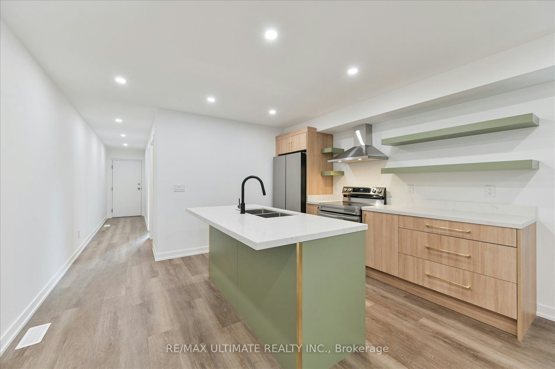1-21 Lappin Avenue, Toronto, ON, M6H 1Y3 - 9