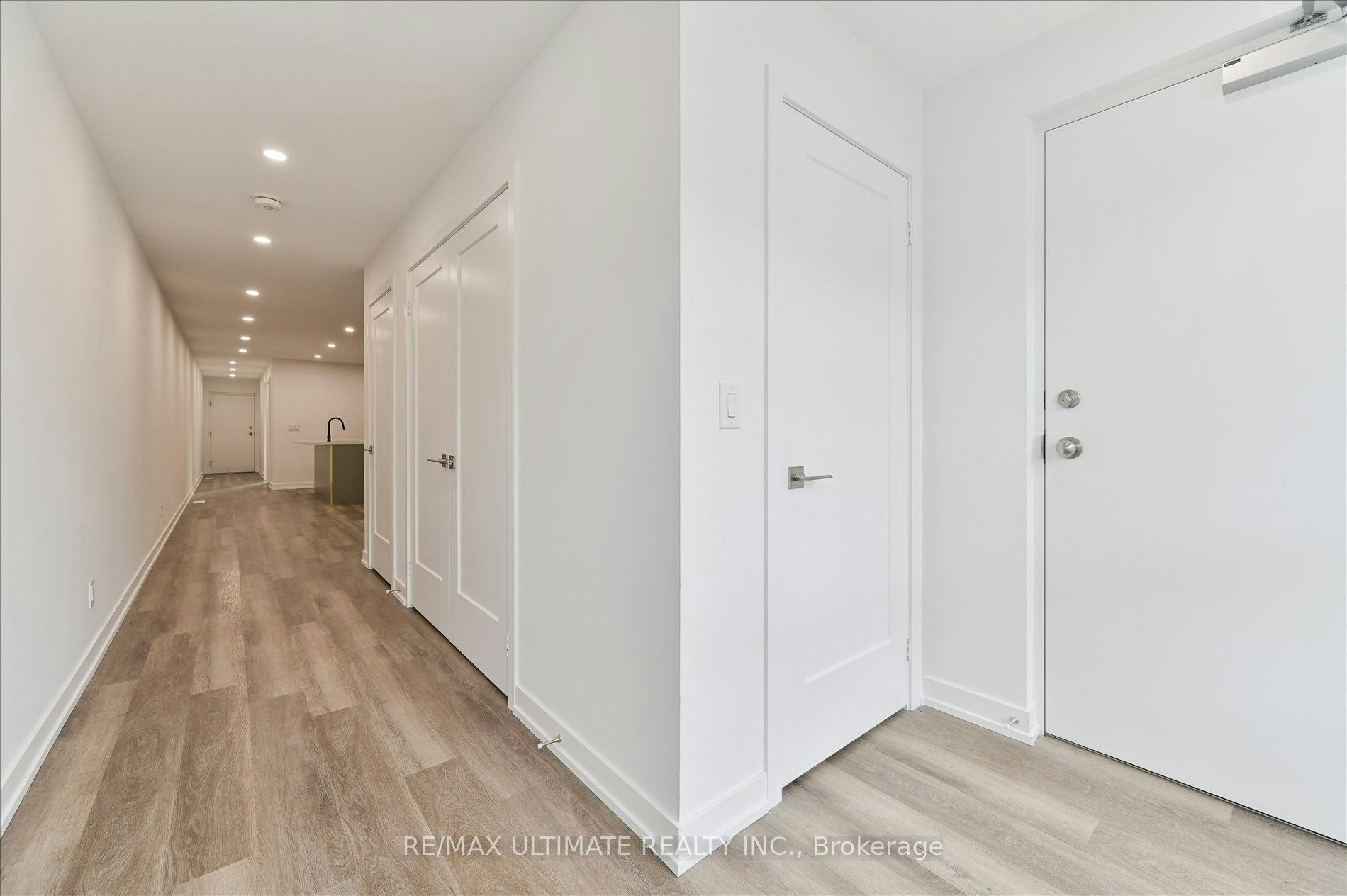 1-21 Lappin Avenue, Toronto, ON, M6H 1Y3 - 5