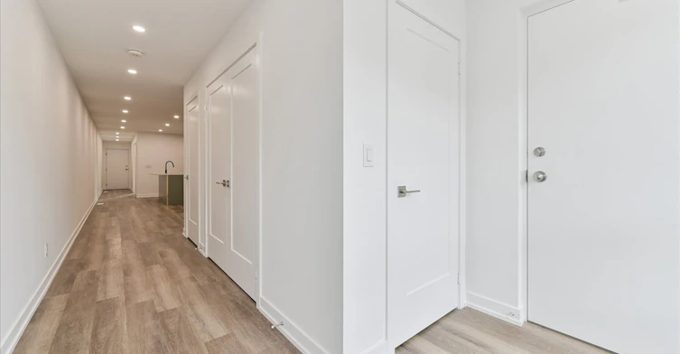 1-21 Lappin Avenue, Toronto, ON, M6H 1Y3 - 5