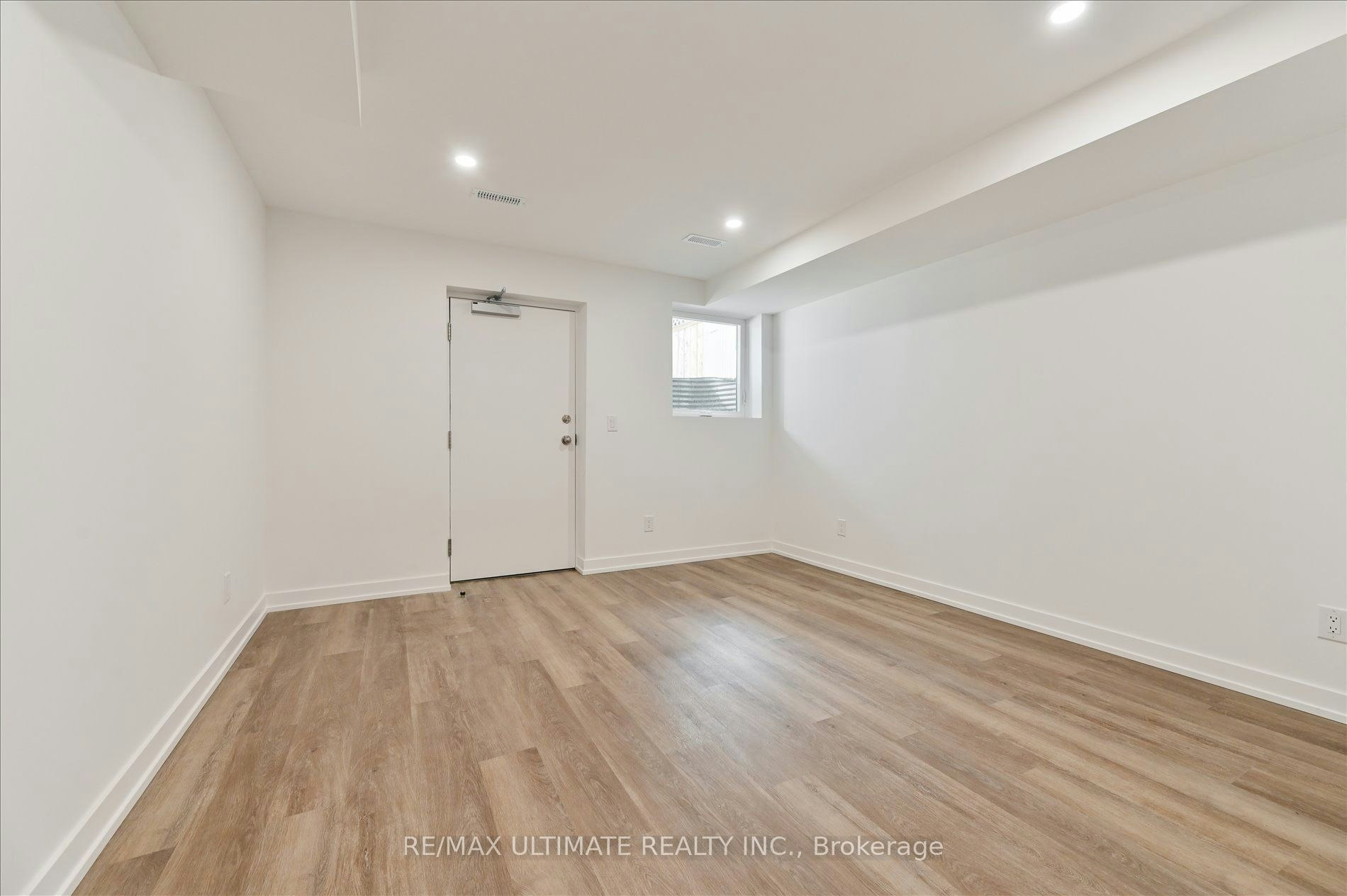 1-21 Lappin Avenue, Toronto, ON, M6H 1Y3 - 20